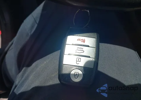 2017 Kia Forte S из США, поврежденный, VIN 3KPFL4A78HE125805